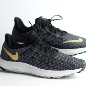 Size 8.5 Nike Women's